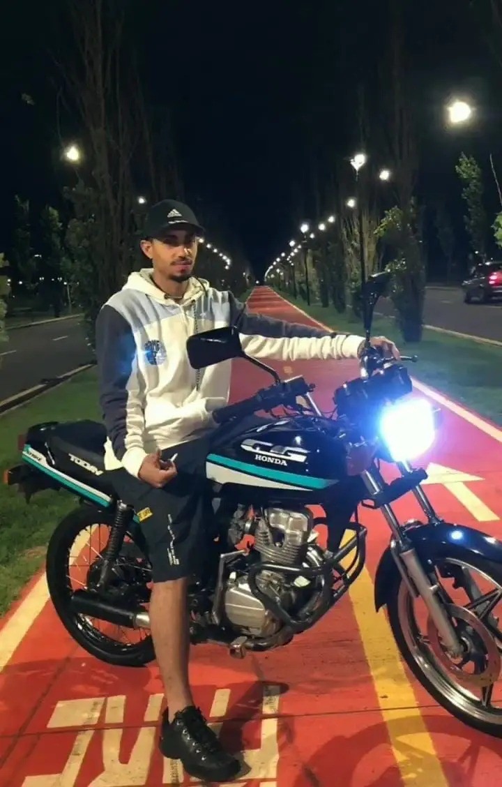 Motociclista morre após bater em carreta estacionada em Maringá