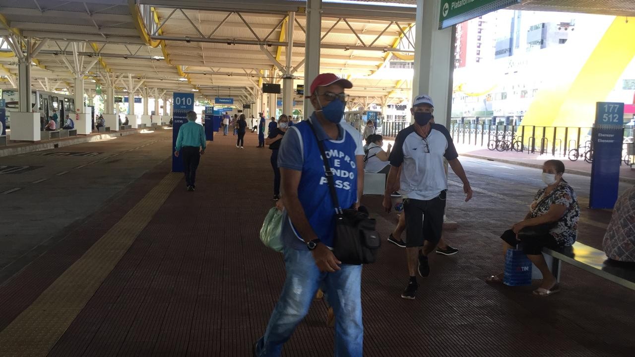 Uso de máscaras em ônibus é obrigatório