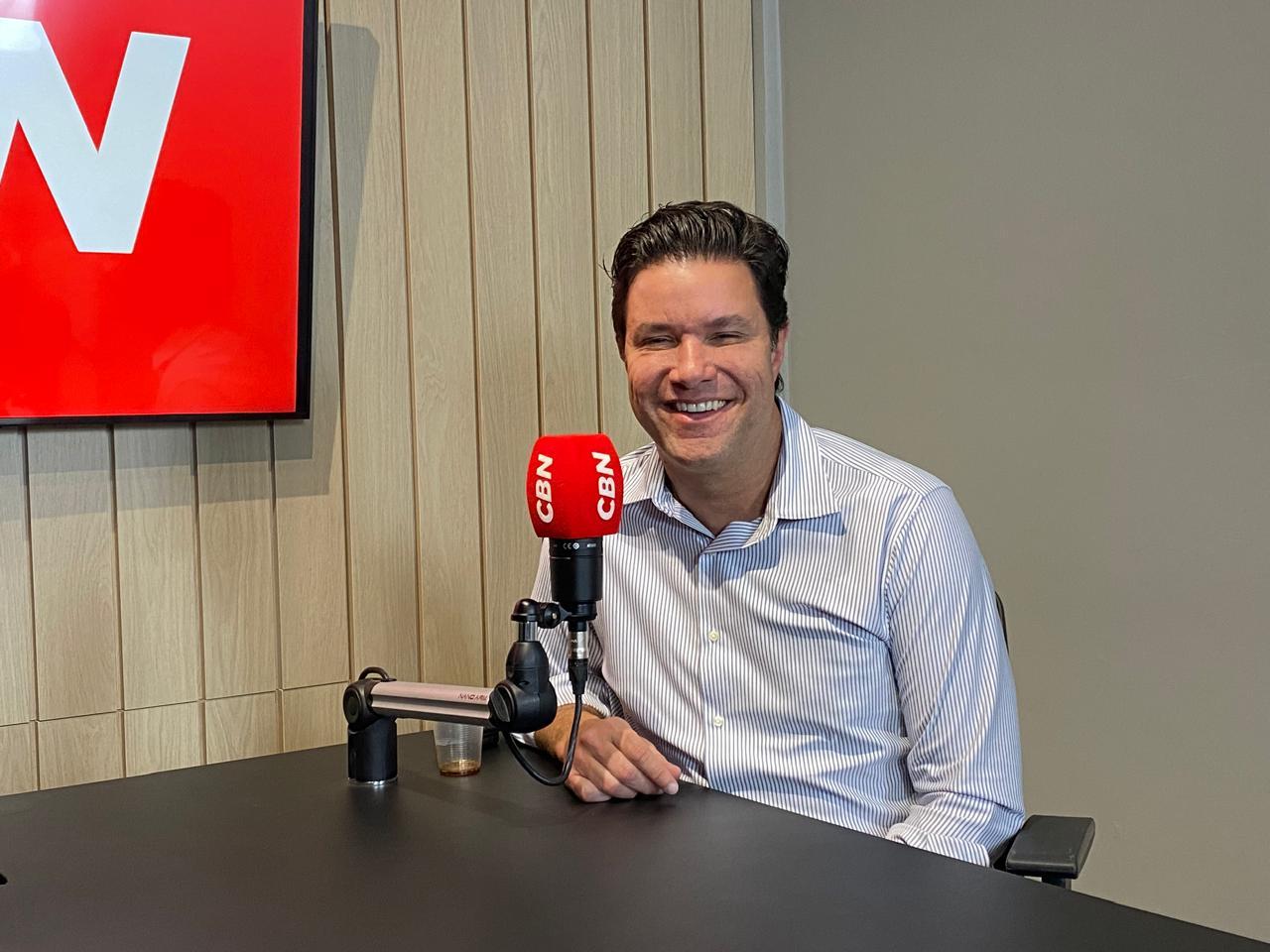 ‘Olho Vivo’ será lançado no próximo mês, diz Guto Silva