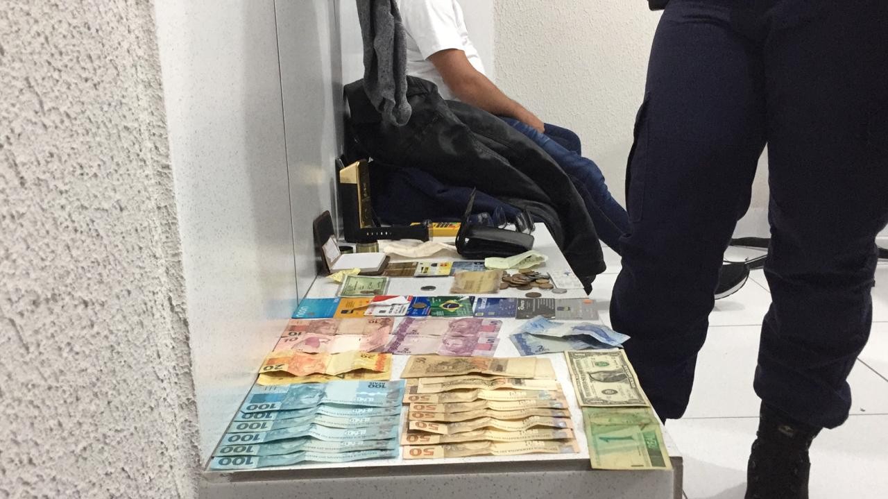 GM prende homem suspeito de furtar objetos na rodoviária