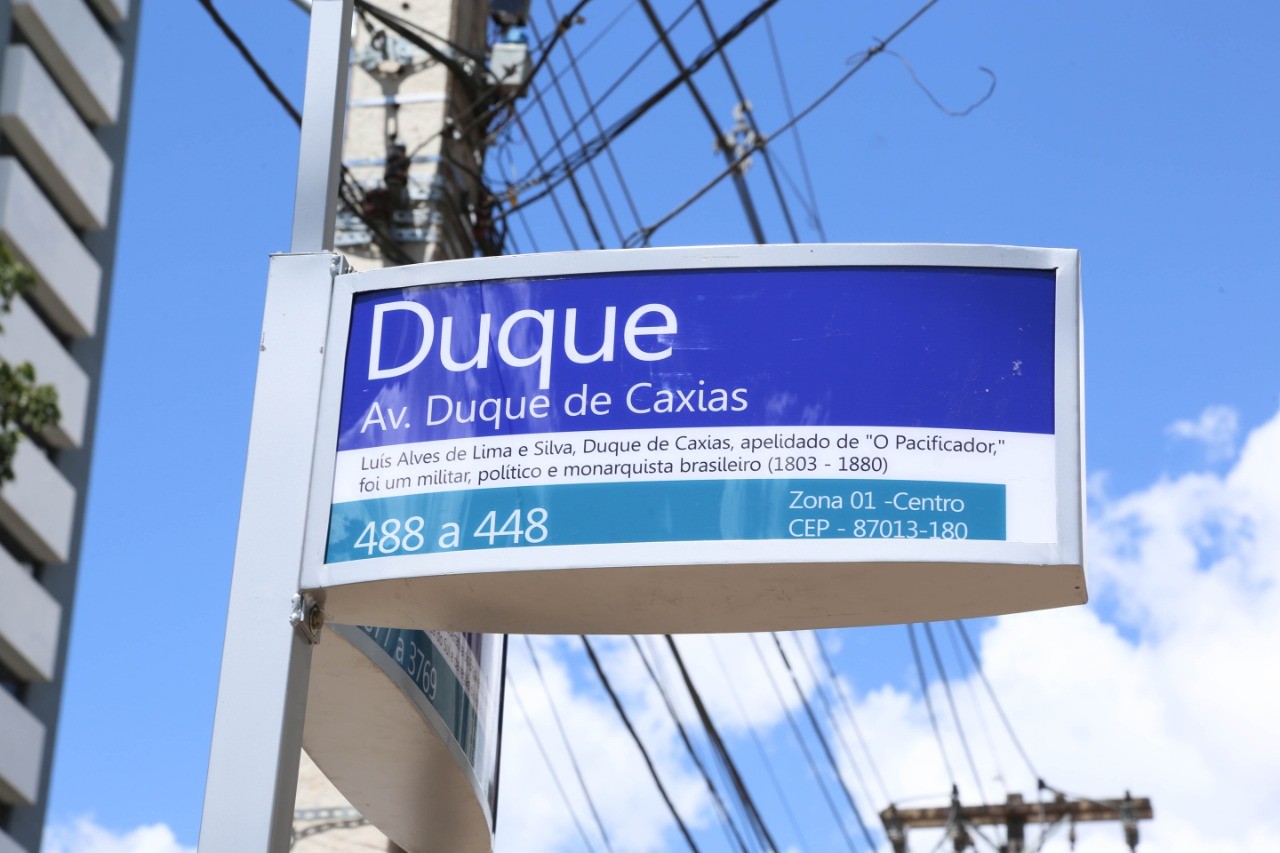 60 placas solares com nome de ruas serão instaladas no centro