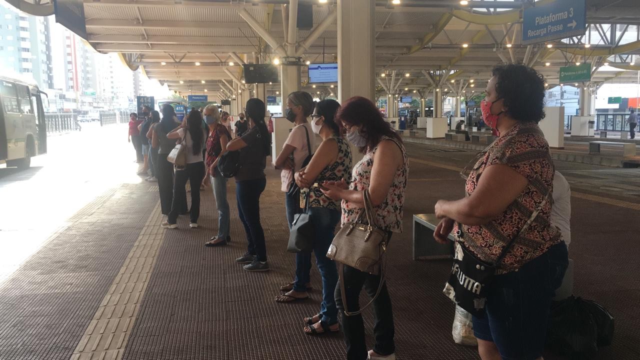Greve dos motoristas do transporte urbano e metropolitano entra no segundo dia