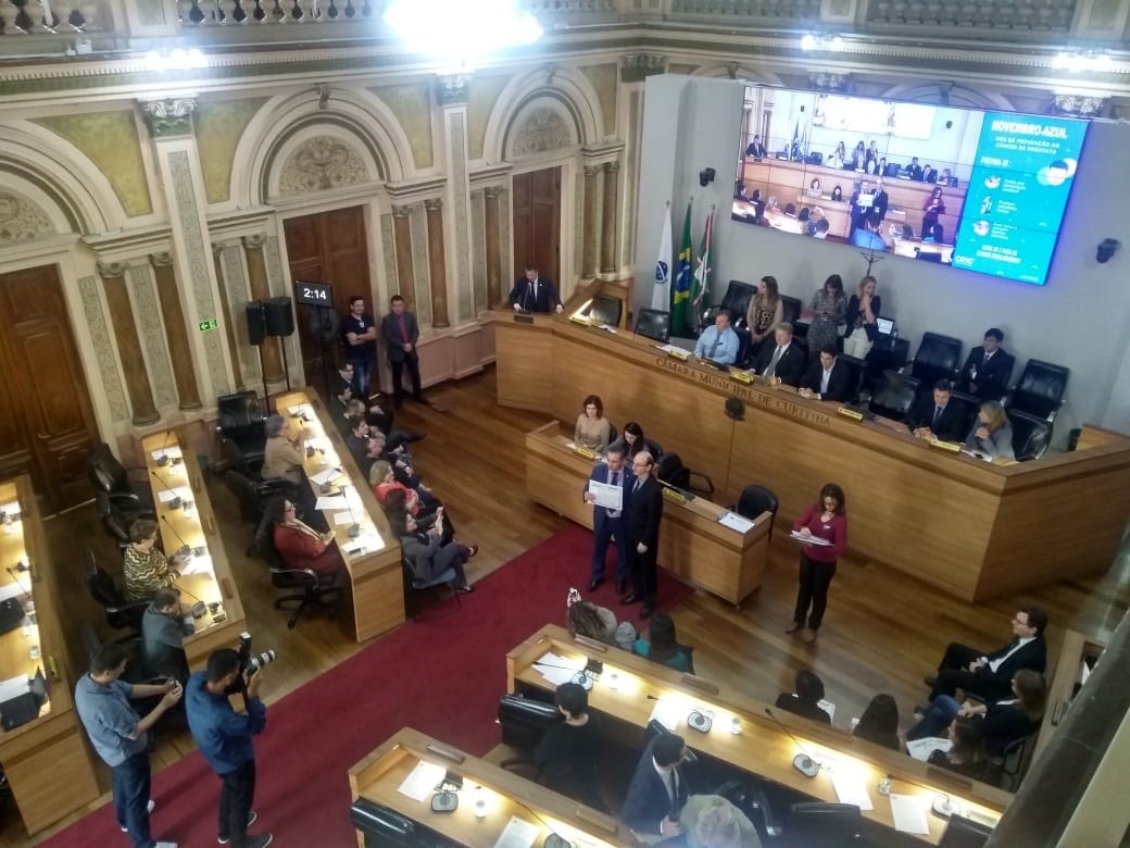 Ex-vereadora de Curitiba é condenada por improbidade