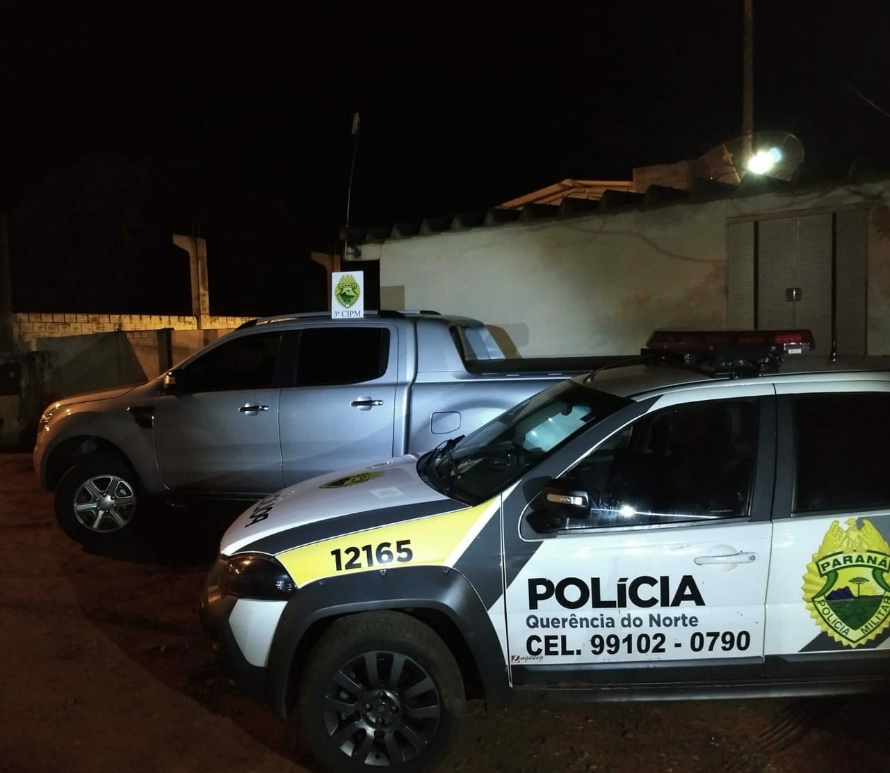 Ladrões invadem casa, roubam caminhonete e trocam tiros com a polícia