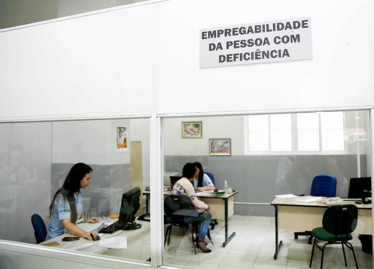 Inclusão de deficientes no mercado de trabalho aumenta 7%