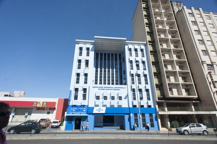 Umuarama volta a registrar “golpes da lista telefônica”