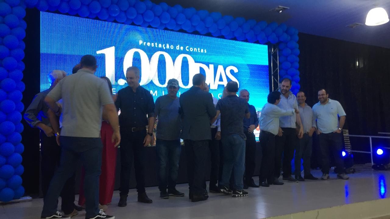 Vereadores mais críticos participaram de ato para marcar gestão Maia