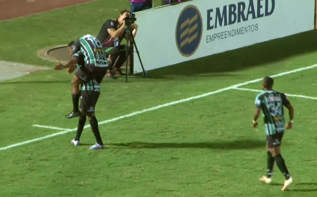 Maringá Futebol Clube vence o São José por 3 a 0 no WD