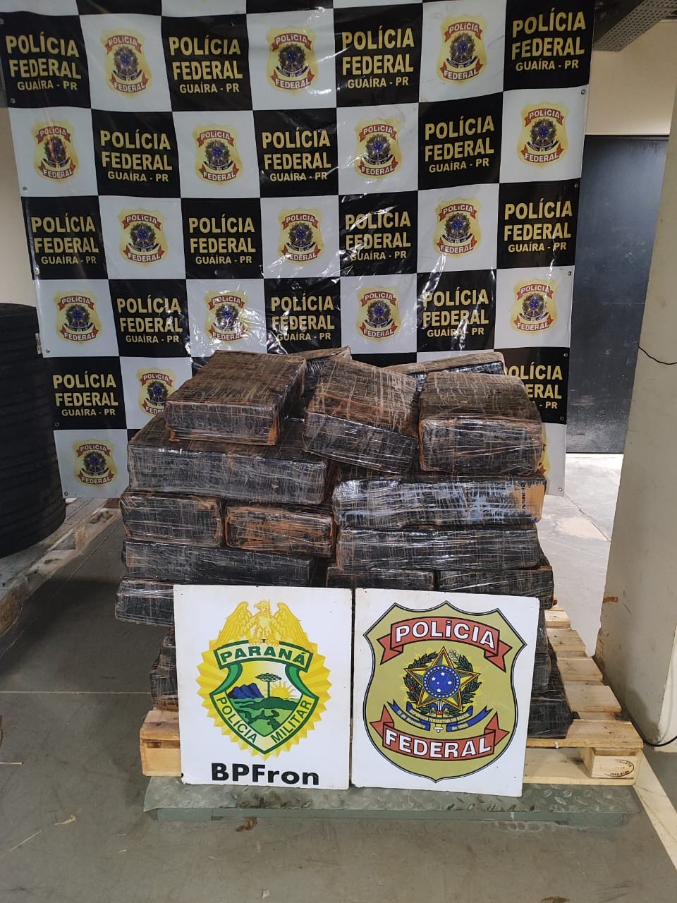 PF e BPFRON apreendem mais de meia tonelada de maconha em Iporã