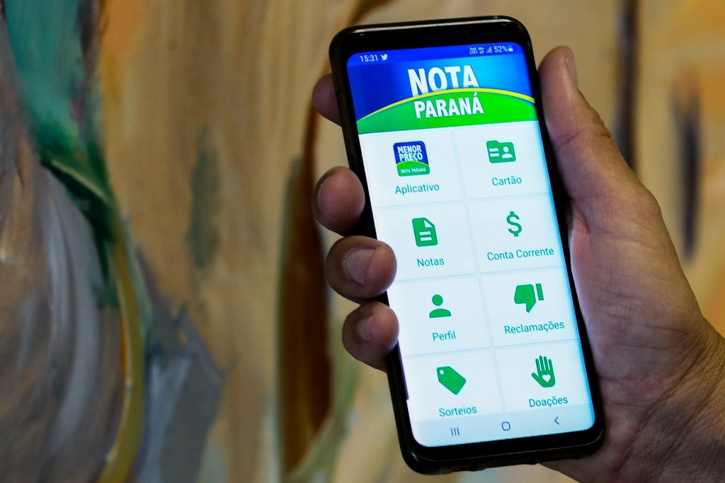 Moradores de oito cidades ganharam os prêmios de R$ 10 mil do Nota Paraná; saiba quais