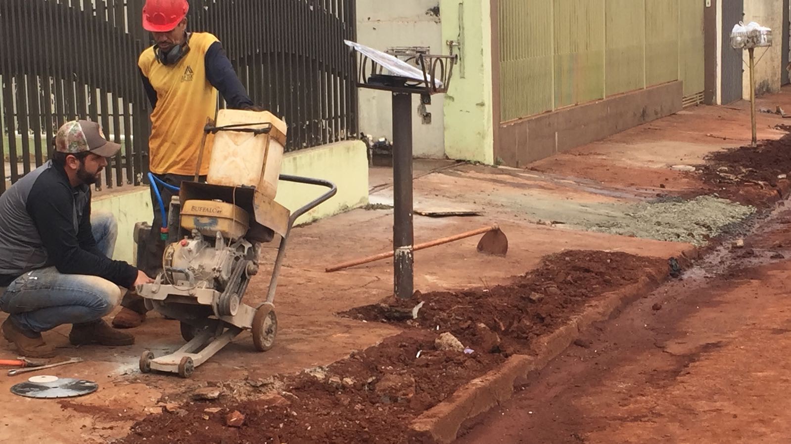 Muitas famílias começam a desfrutar a qualidade de vida proporcionada pela rede de esgoto