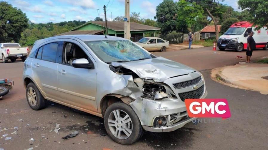 Acidente grave entre carro e moto deixa motociclista gravemente ferido em Maringá