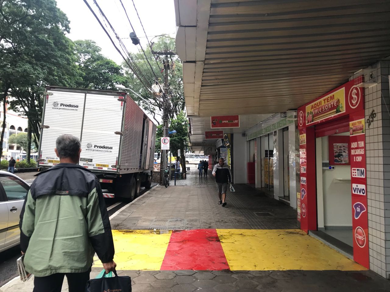 Sábado amanhece frio em Maringá