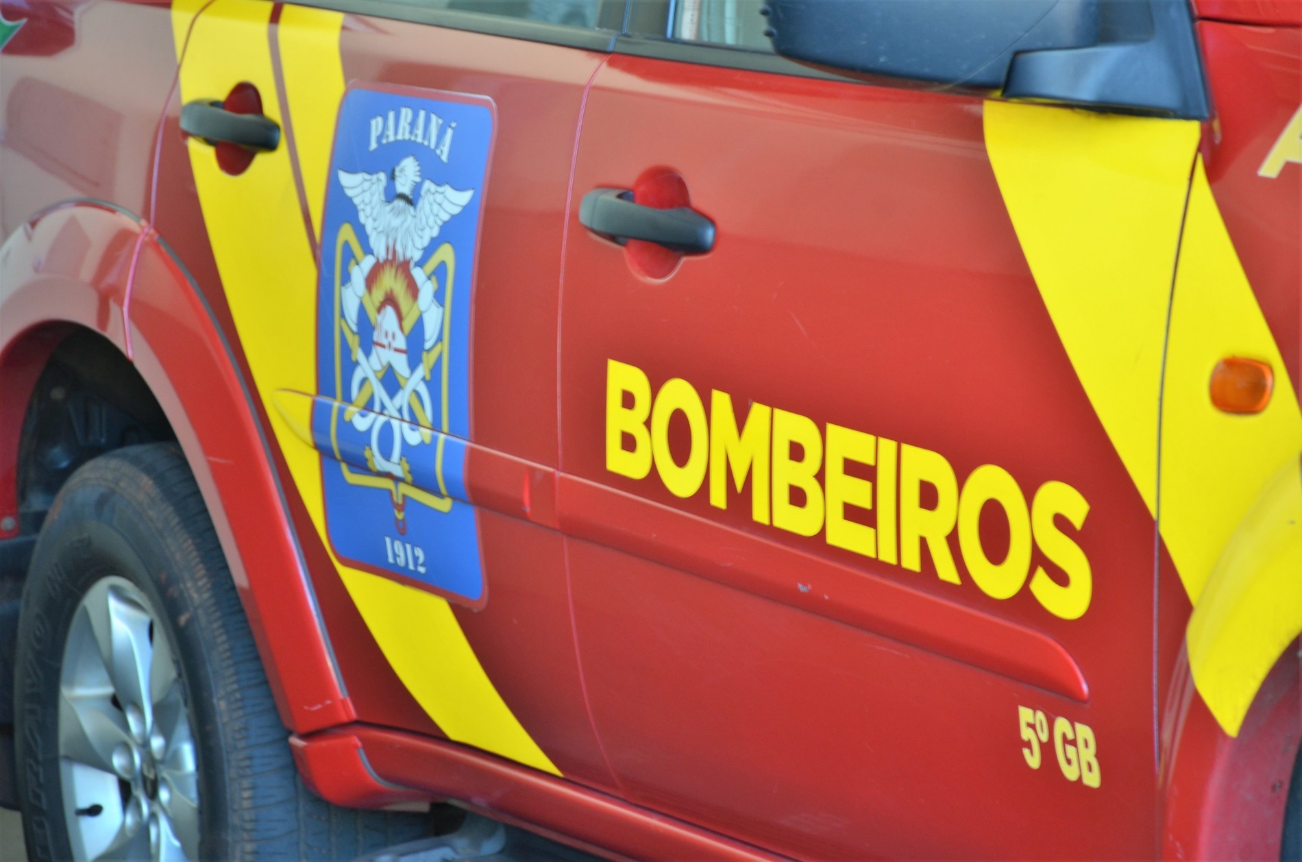 Mulher é atropelada na calçada em Maringá