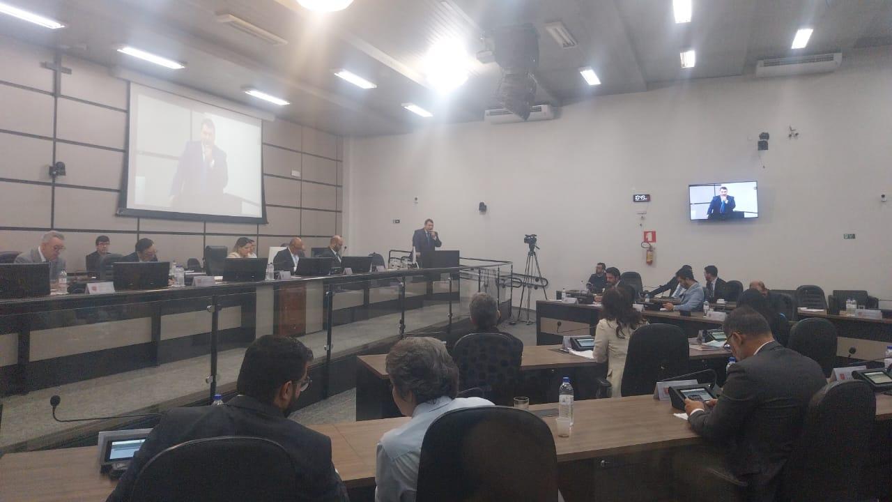 Projeto de lei cria emendas impositivas no orçamento de Maringá