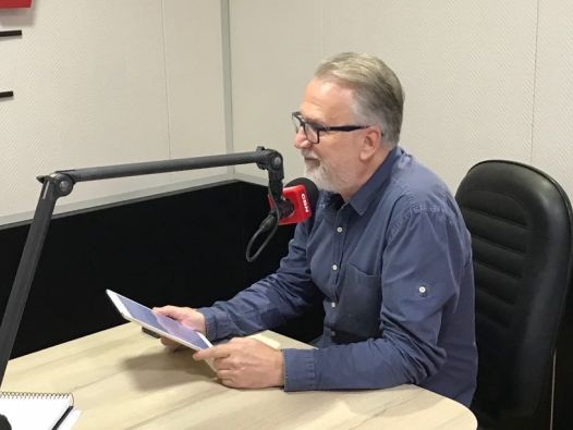 Álvaro faz reunião em busca de apoio suprapartidário à sua candidatura a presidente