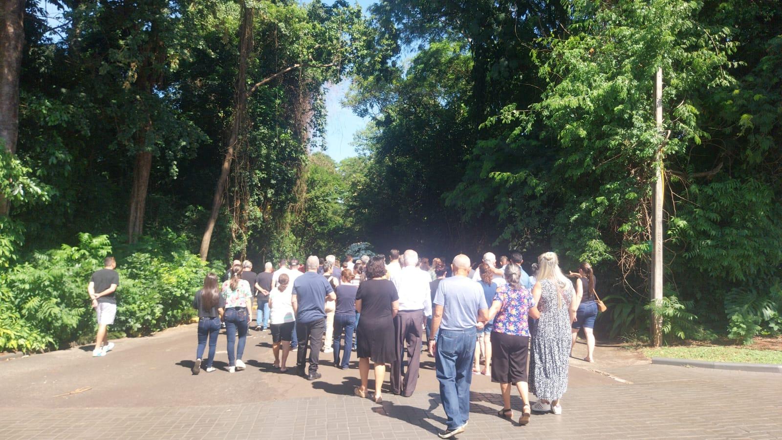 Dor e revolta em velório de motociclista atingido por motorista embriagado