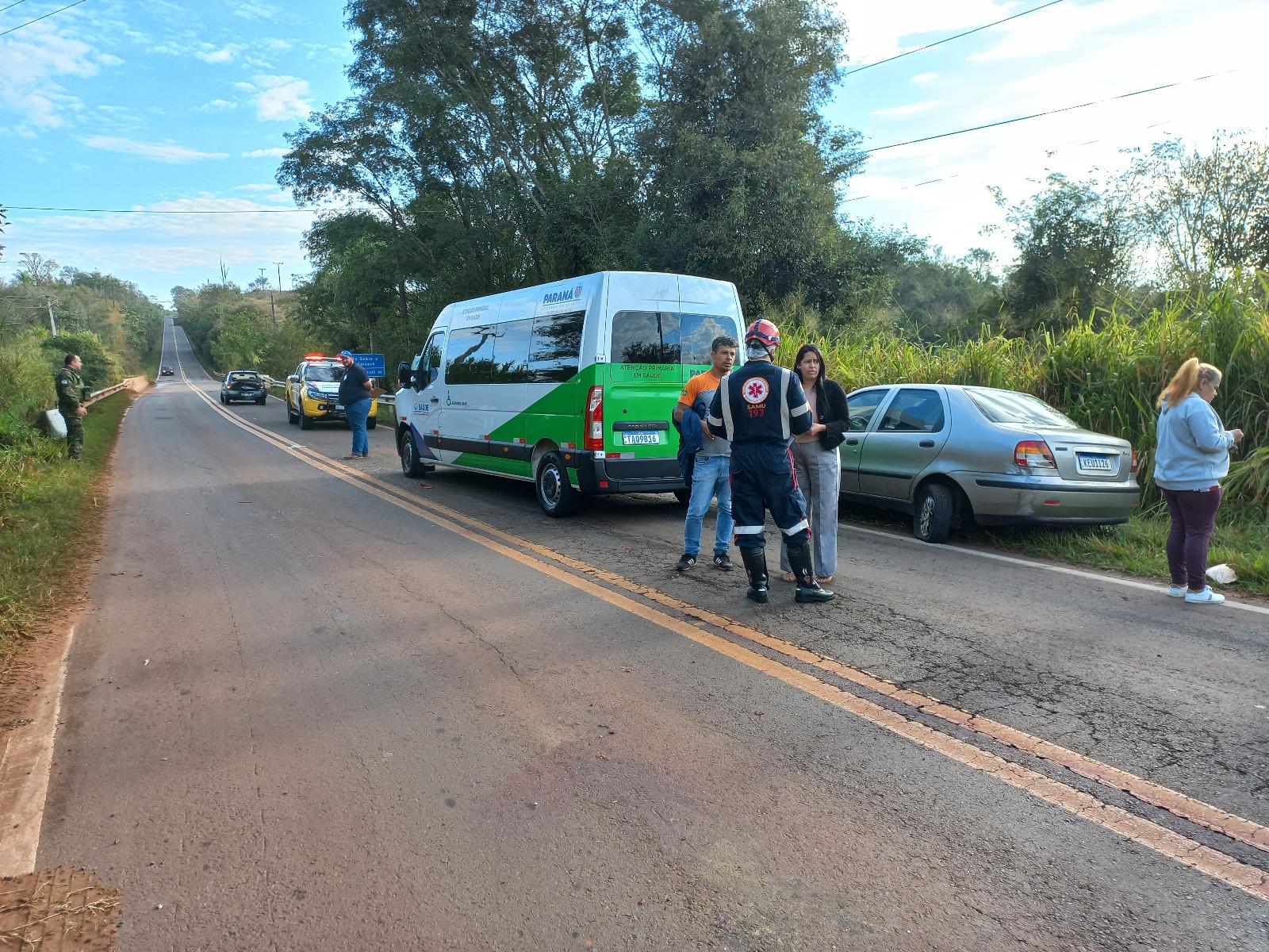 Por causa de animal na pista, três veículos batem na PR-468