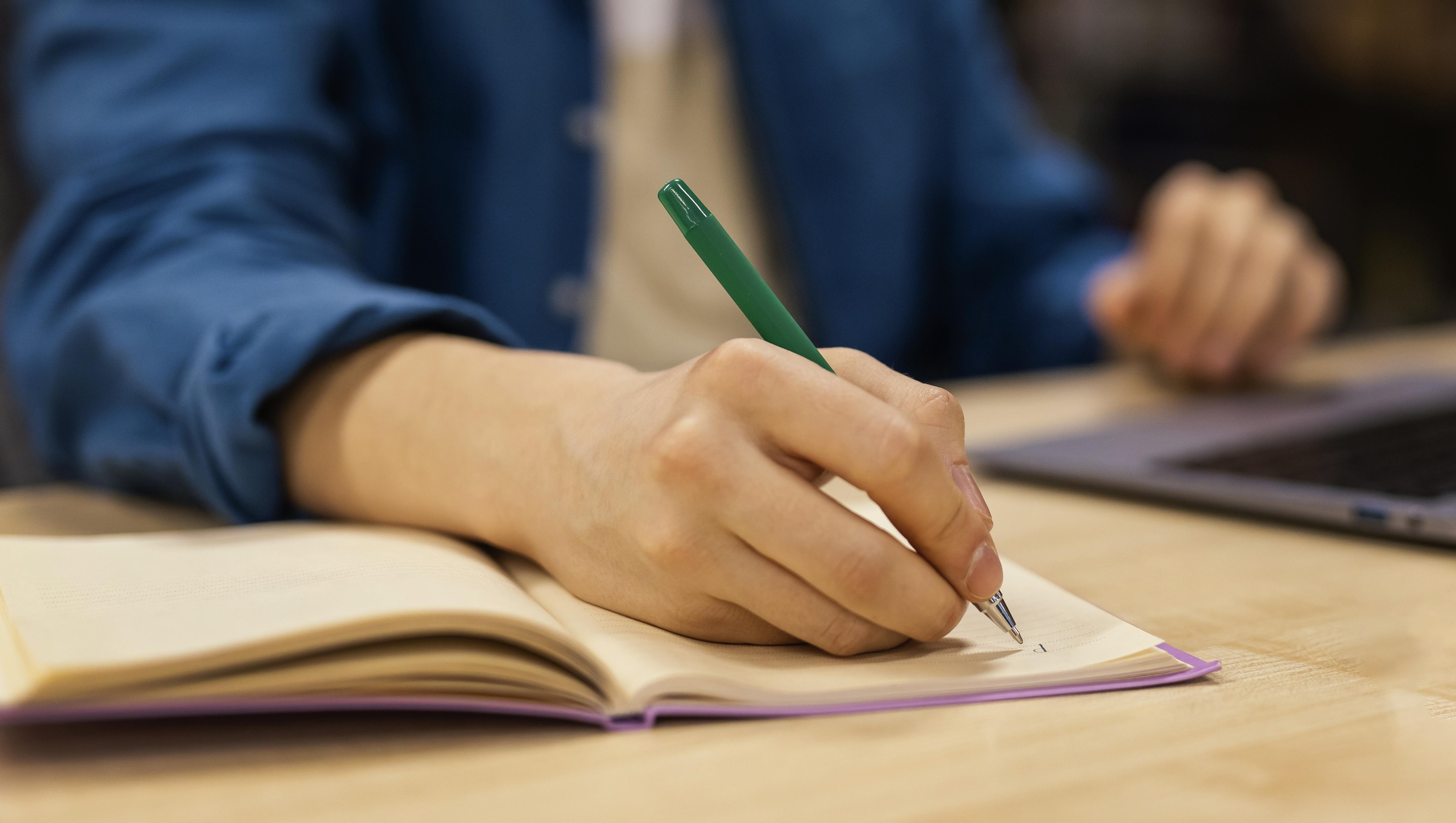 Primeiro colocado no vestibular da UEM fala das perspectivas e rotina de estudos