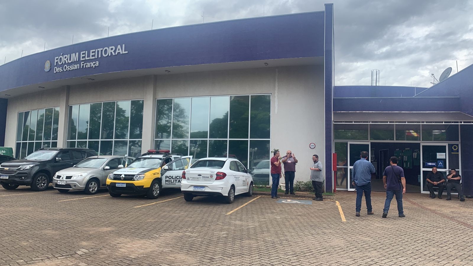 Em Maringá, 8 urnas eletrônicas precisaram ser trocadas