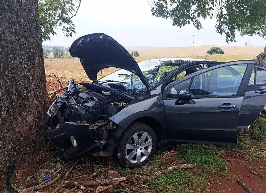 Morador de Maringá fica ferido em acidente na PR-323