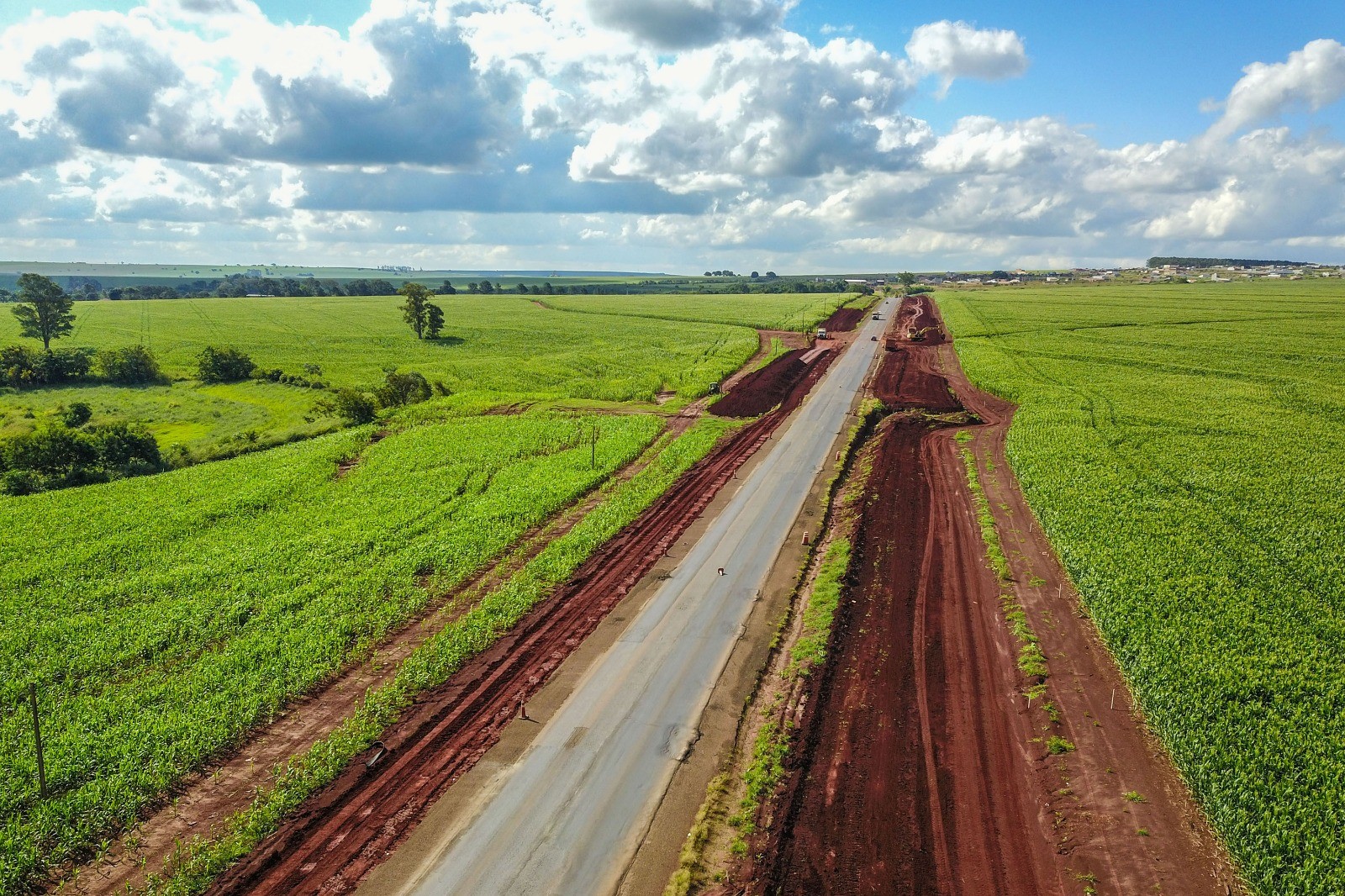 Secretaria de Infraestrutura cobra agilidade em obras da PR-317