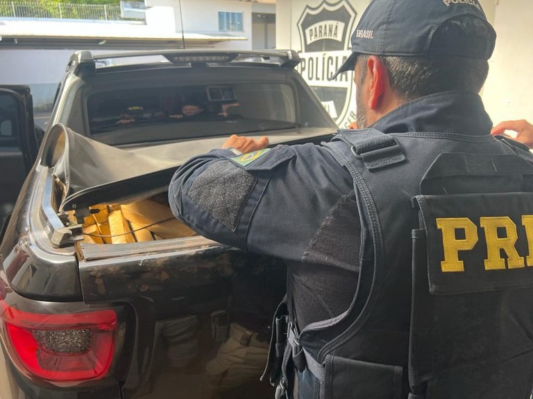PRF apreende mais de uma tonelada de maconha em Campo Mourão
