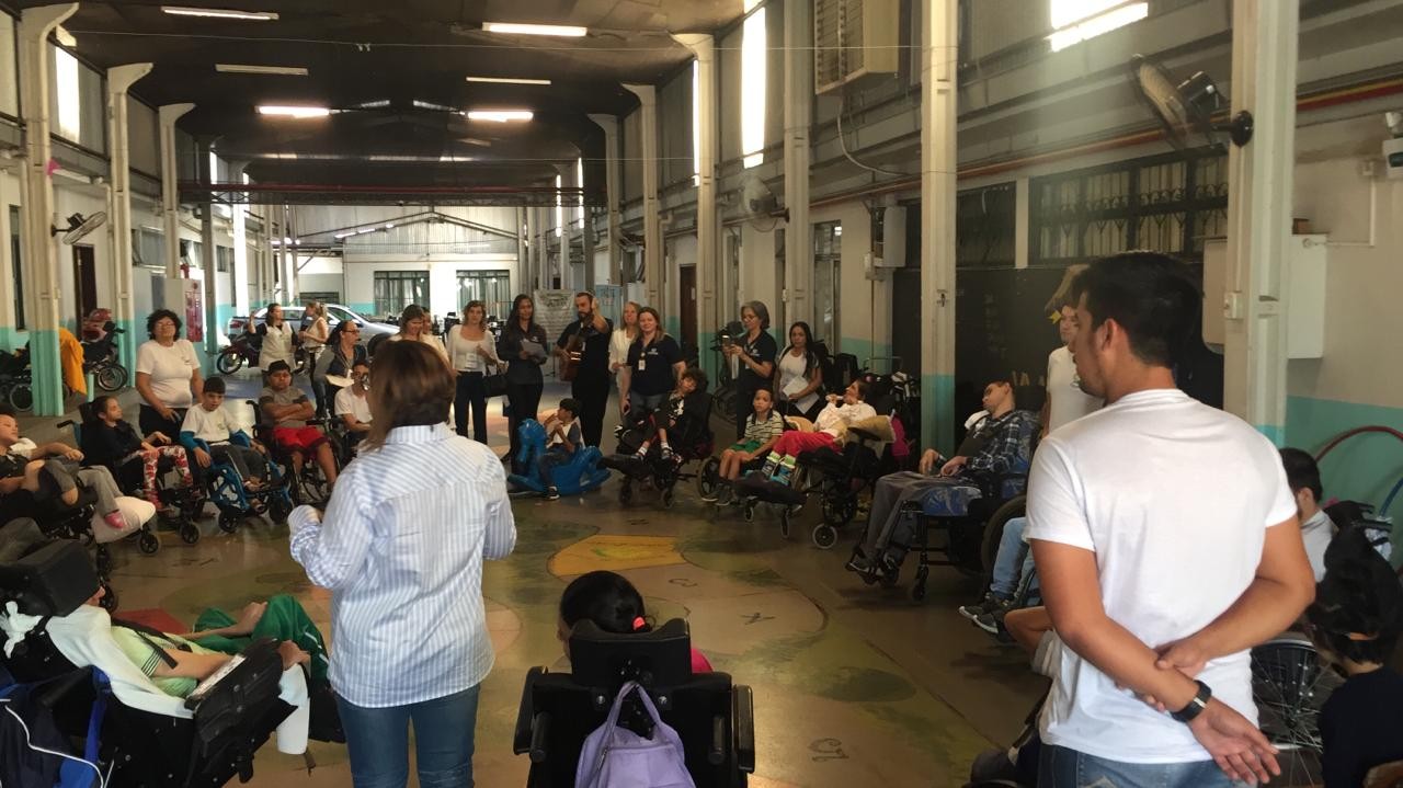 Calouros levam alegria aos alunos da ANPR