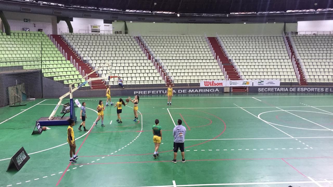 Campeonato paranaense de basquete feminino ocorre em Maringá