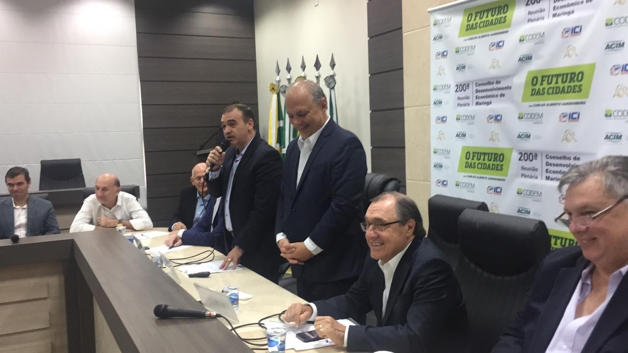 Nova diretoria toma posse com o desafio de ajudar Maringá a ser protagonista