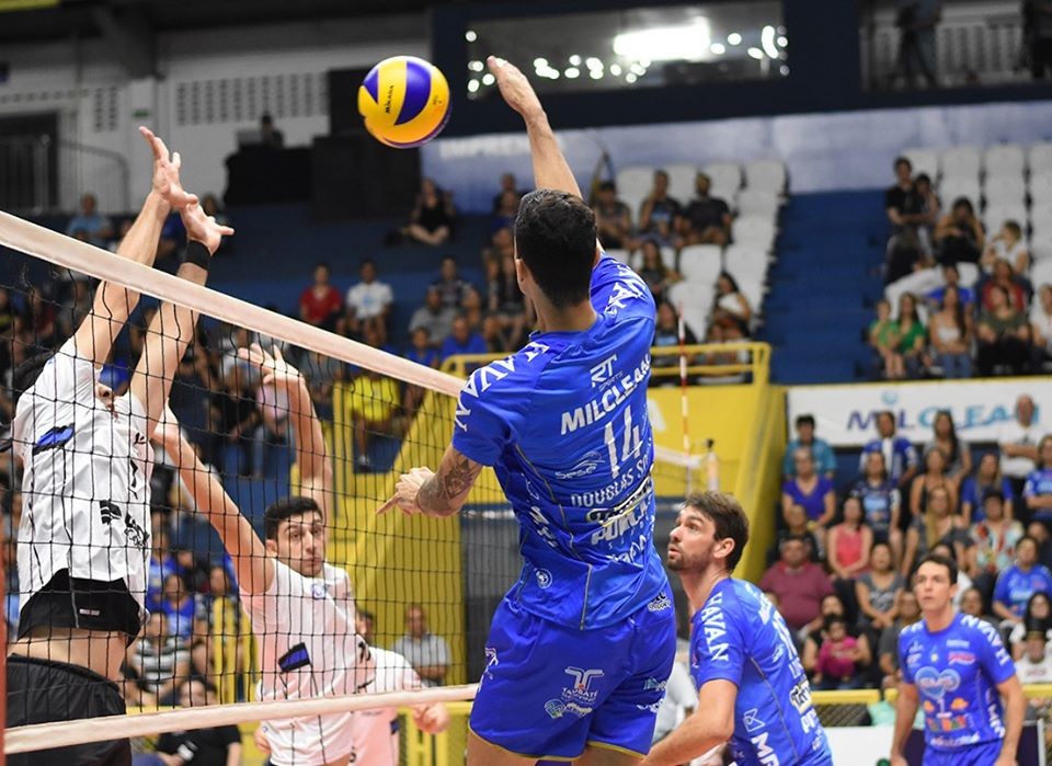 Jogando fora de casa, Denk Maringá perde para o líder Taubaté