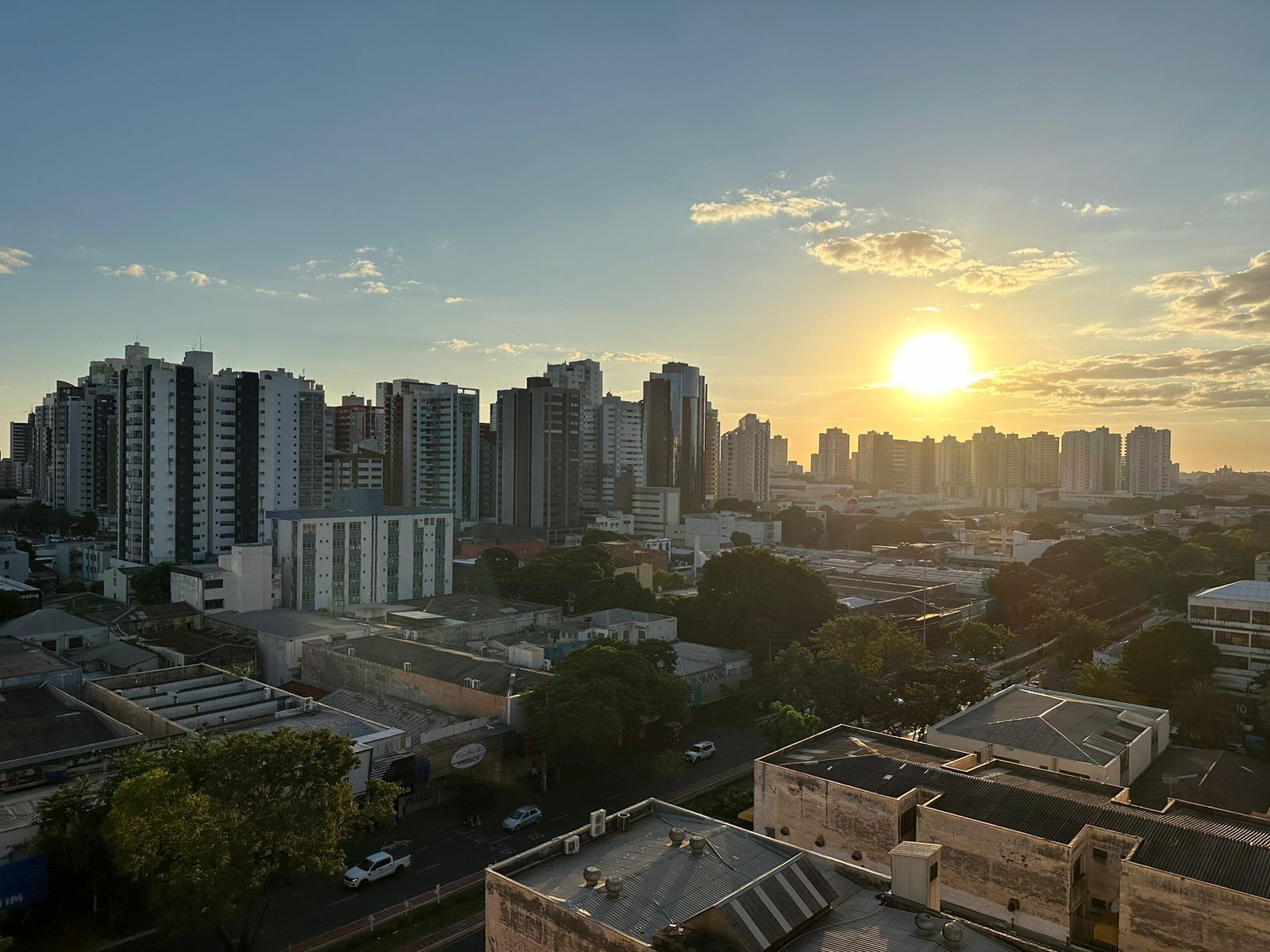 Maringá terá máxima de 31º C nesta sexta-feira (10); tempo segue firme no fim de semana