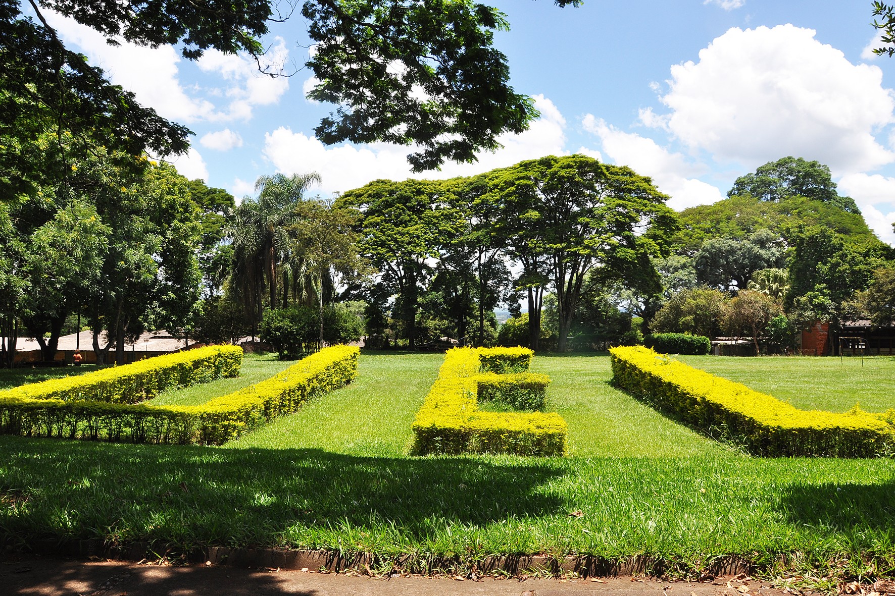 Máscaras seguem sendo obrigatórias na UEL
