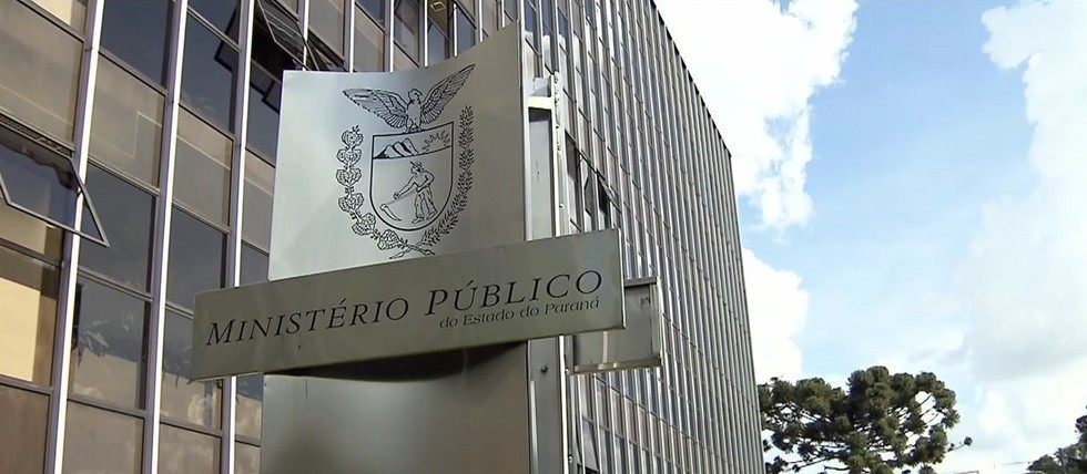 MP denuncia homem que cortou corda que sustentava trabalhador em fachada de prédio em Curitiba 