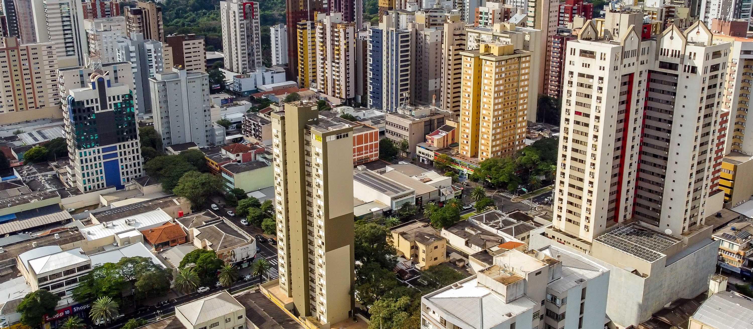 Sábado (15) com previsão de chuva em Maringá