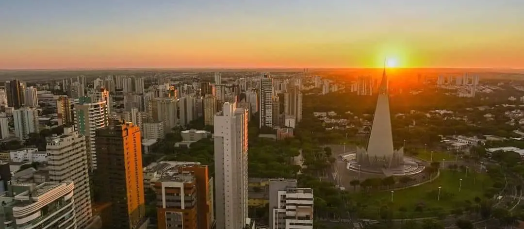 Sexta-feira ensolarada e com máxima de 32°C em Maringá