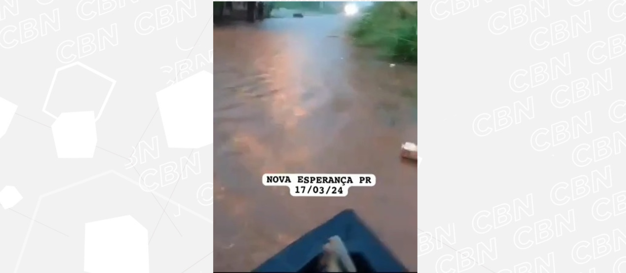 Nova Esperança: vídeo mostra imagens de moradores em barcos após chuva 