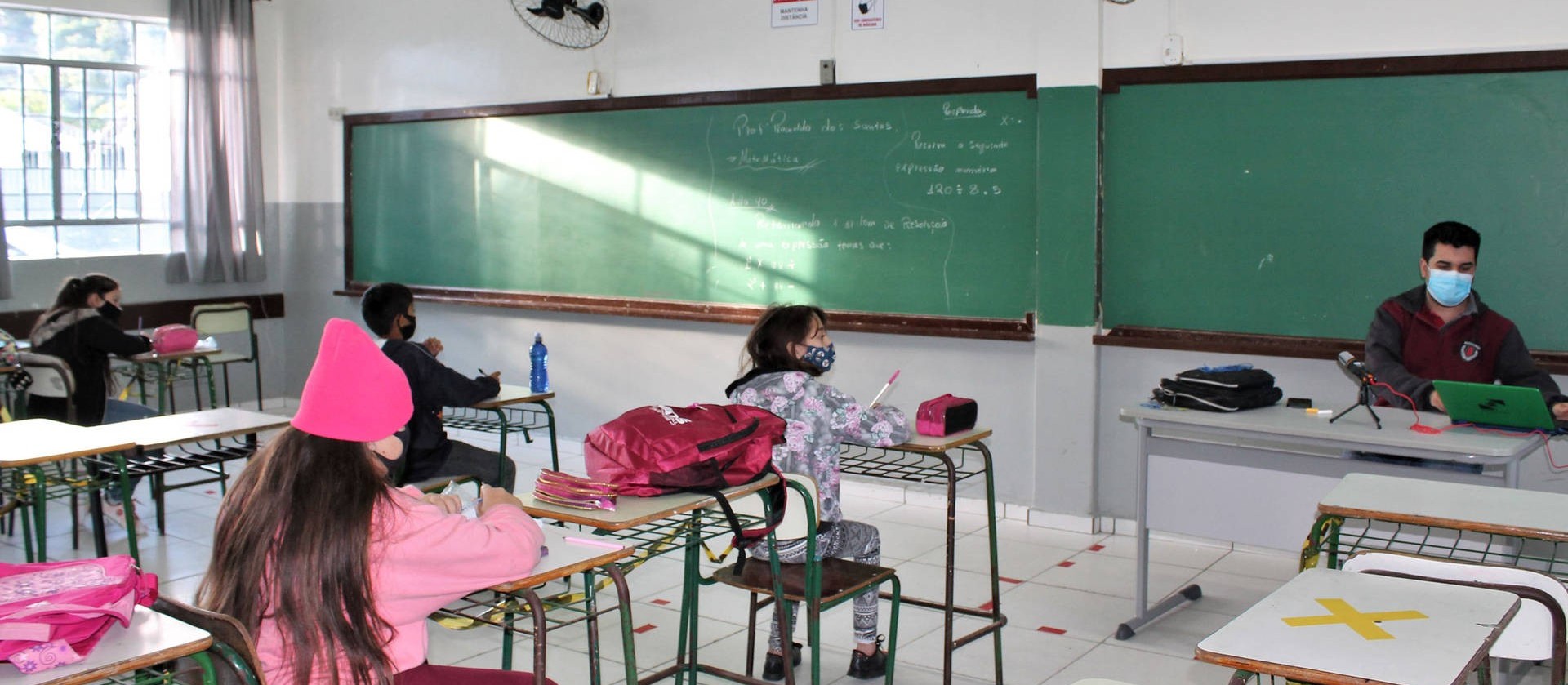 20% dos alunos da rede estadual em Maringá e região não voltaram para as aulas presenciais