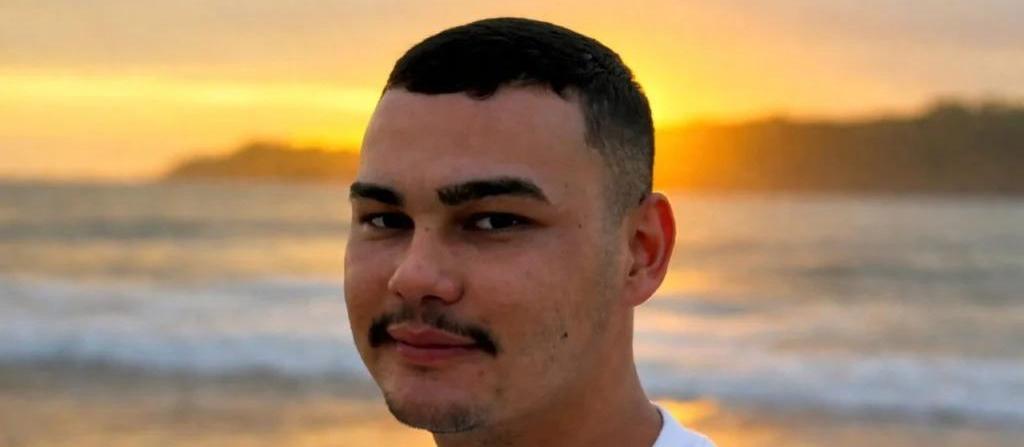 Garupa morto em acidente na Avenida Colombo é identificado