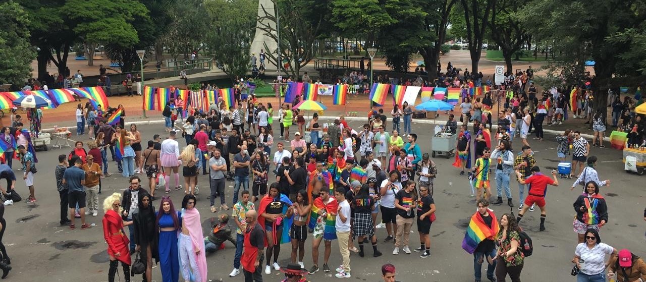 Depois de dois anos, Parada LGBT volta a ser realizada em Maringá