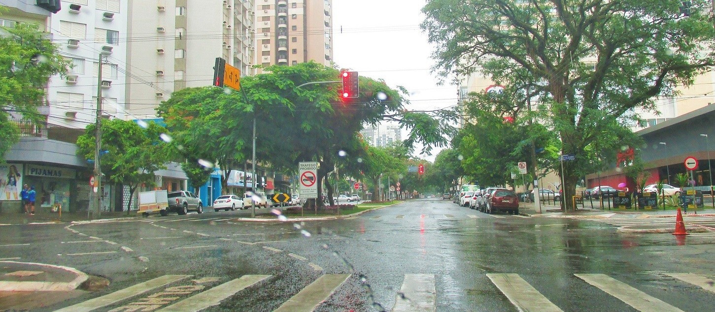 Com máxima de 26º C, quinta-feira (15) terá tempo instável em Maringá