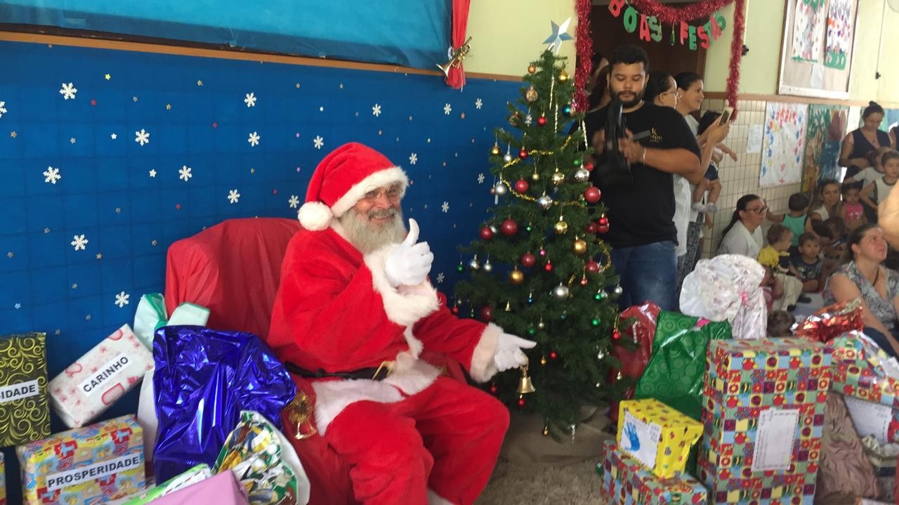 Papai Noel dos Correios em ação