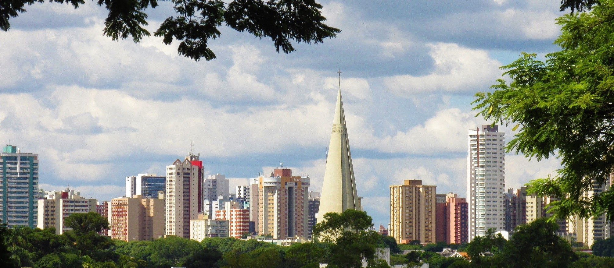 Maringá tem máxima prevista de apenas 17º C nesta sexta-feira (9)