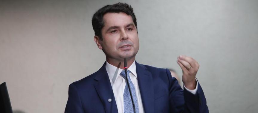 Alexandre Curi toma posse como presidente da Alep