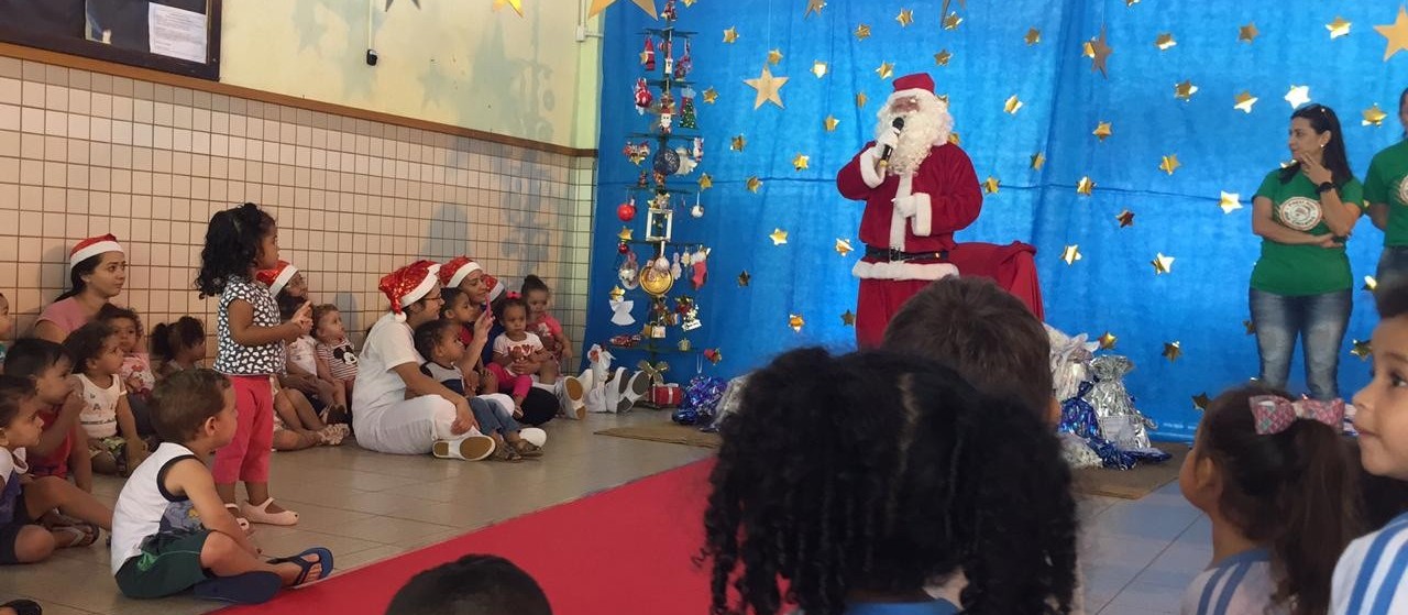 Papai Noel entrega 6.500 brinquedos em Maringá e região