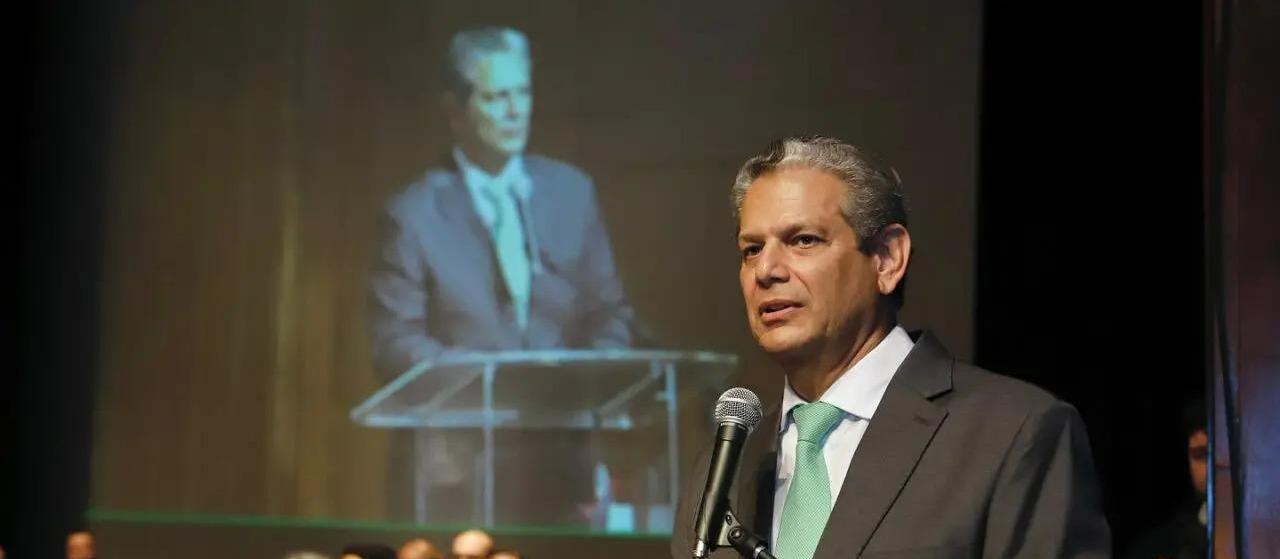 Silvio Barros tem 69,30% de aprovação em Maringá, diz pesquisa