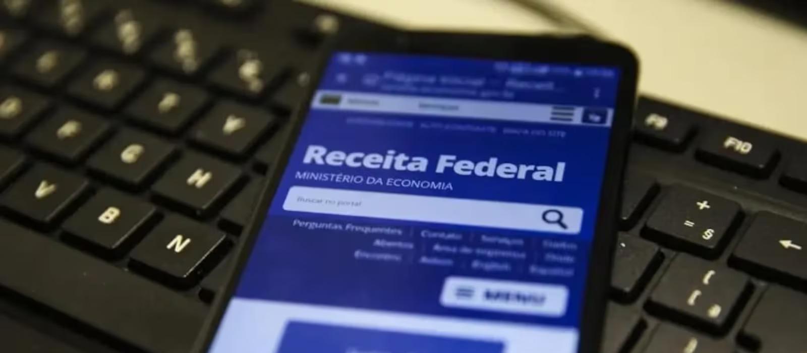 Receita Federal alerta sobre golpe envolvendo cobrança de taxa sobre PIX