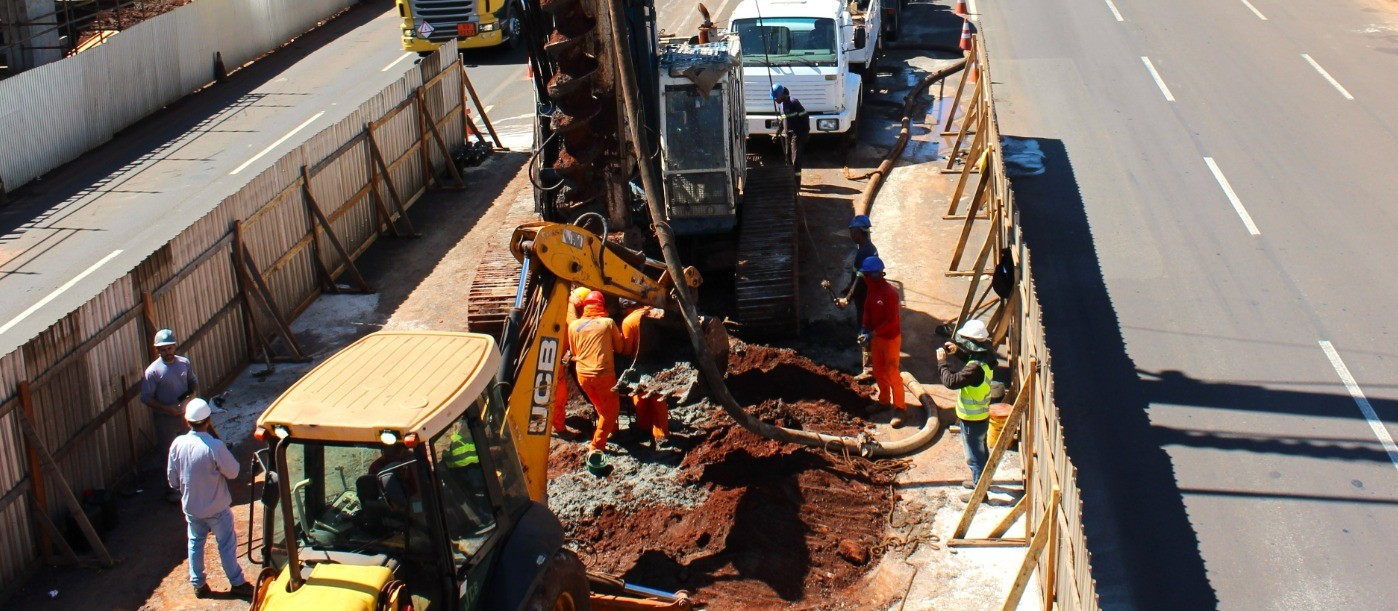 Obra de viadutos entra em nova fase com restrição de tráfego