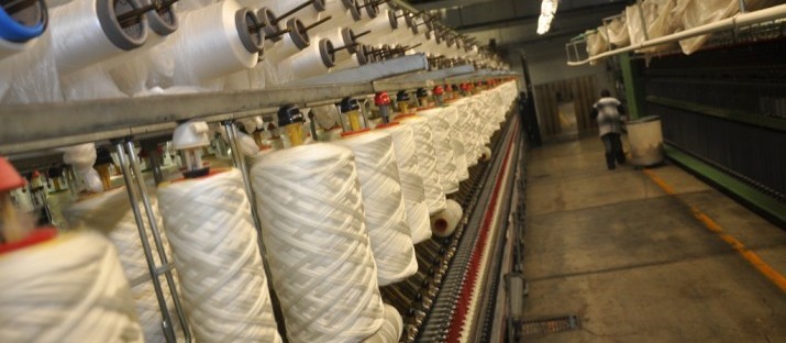 Indústrias têxteis estão entre as que mais poluem o planeta