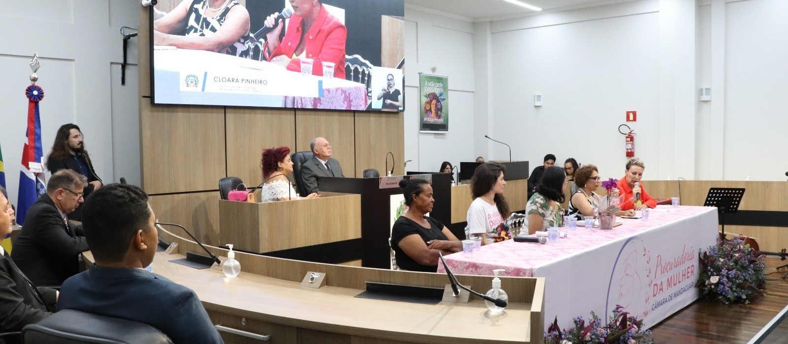 Câmara de Mandaguari lança Procuradoria da Mulher